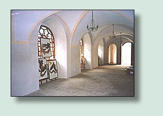 Kolekce kreseb Jak plyne as v prostorch kolnsk synagogy. V poped triptych Jozefa rika z Litomic Cesta za lutm motlem I., II., III.